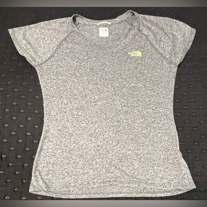 Women’s North Face Short Sleeve Tee